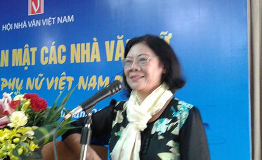 Nhà thơ Trần Kim Anh: 